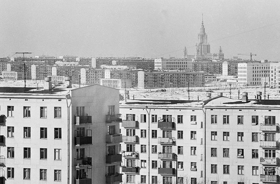 Lecture by Denis Romodin «Moscow Typical Housing»