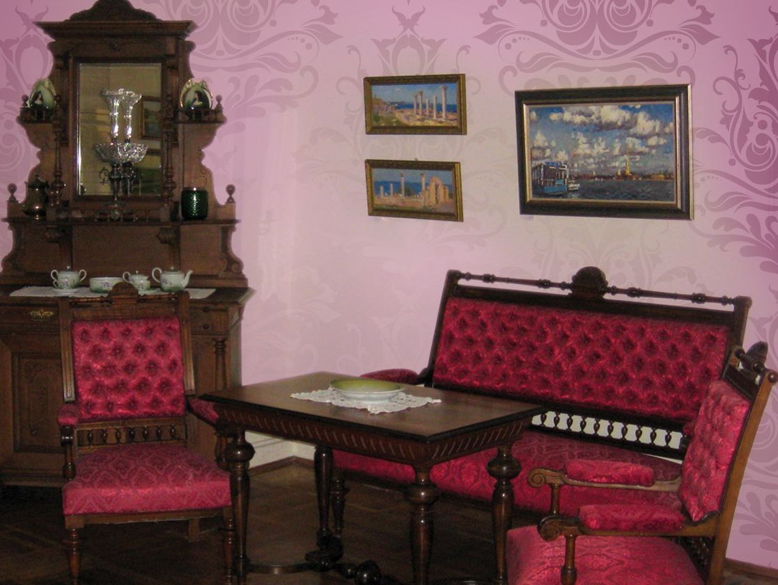 Exhibition of historical interiors «Meshchansky way of life at the turn of the century»
