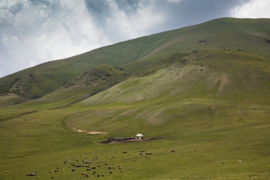 Фотовыставка «Между небом и озером Иссык-Куль: 100 взглядов на Кыргызстан»