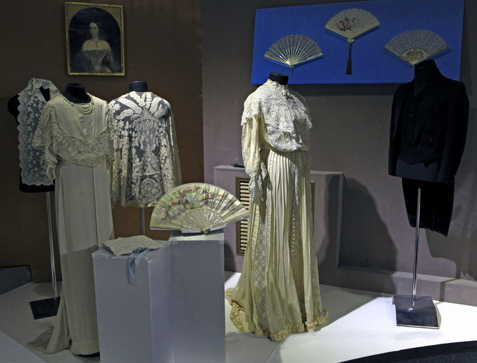 Exhibition “Patterns of wedding lace”